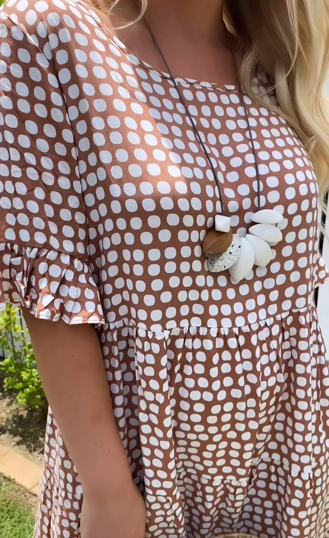 Nicola - Midi-Kleid mit kurzen Ärmeln