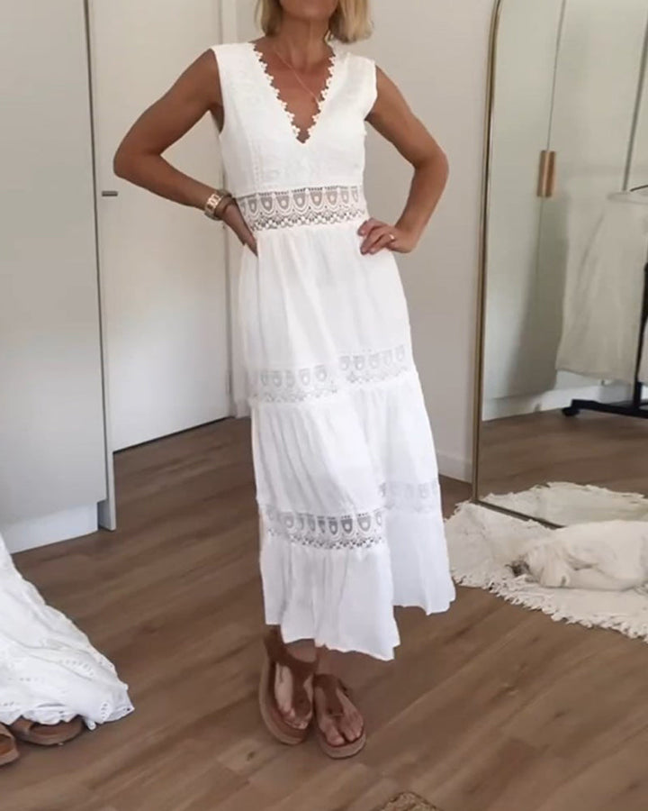Circe - Spitzen-Camisolekleid mit V-Ausschnitt