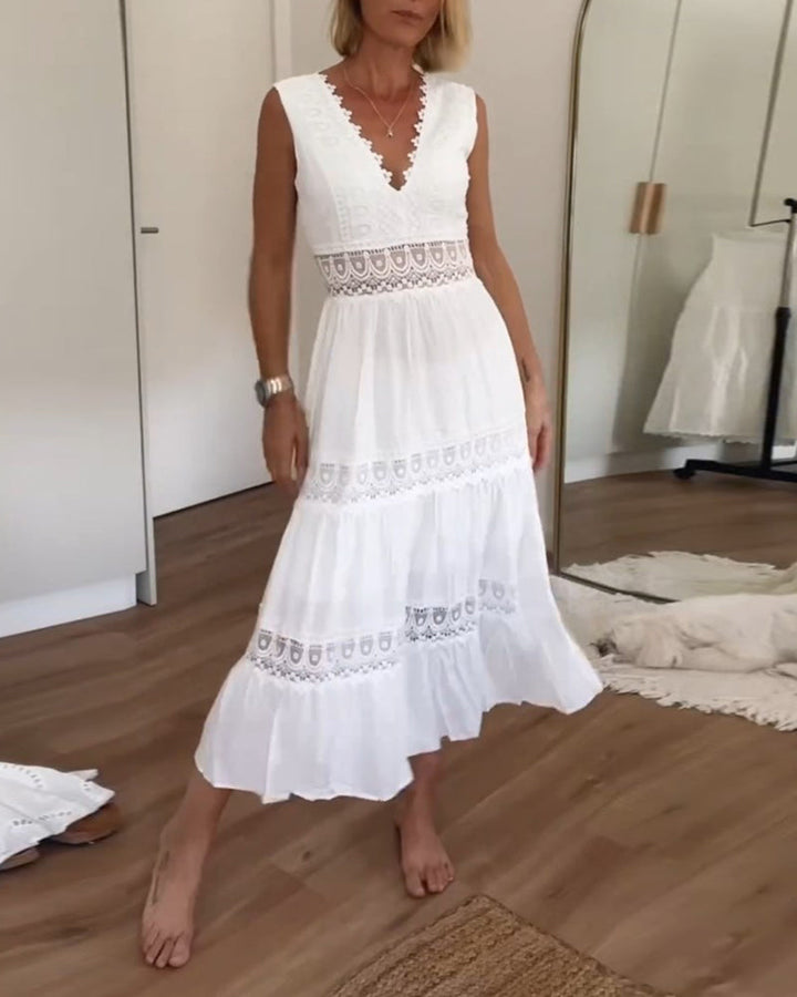 Circe - Spitzen-Camisolekleid mit V-Ausschnitt
