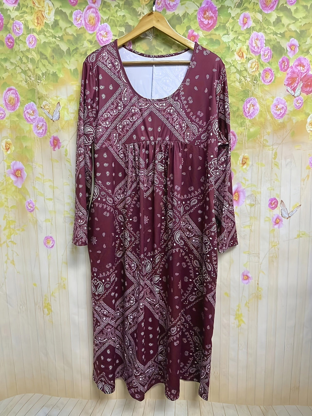 ELOWEN | MIDI-KLEID MIT LANGEN ÄRMELN CASUAL