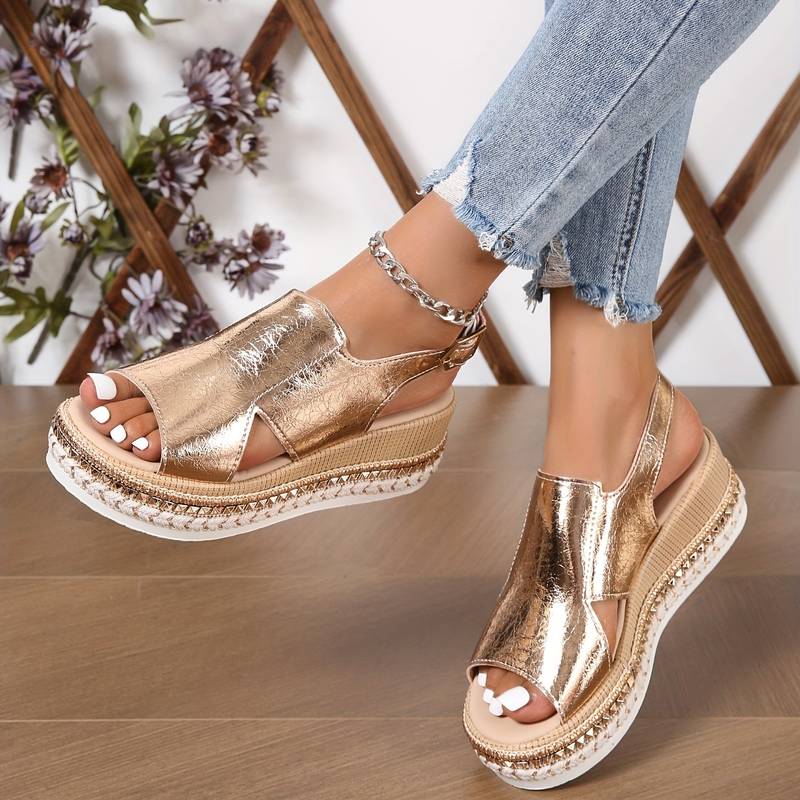 Baylie - Stylische Metallic-Sandalen